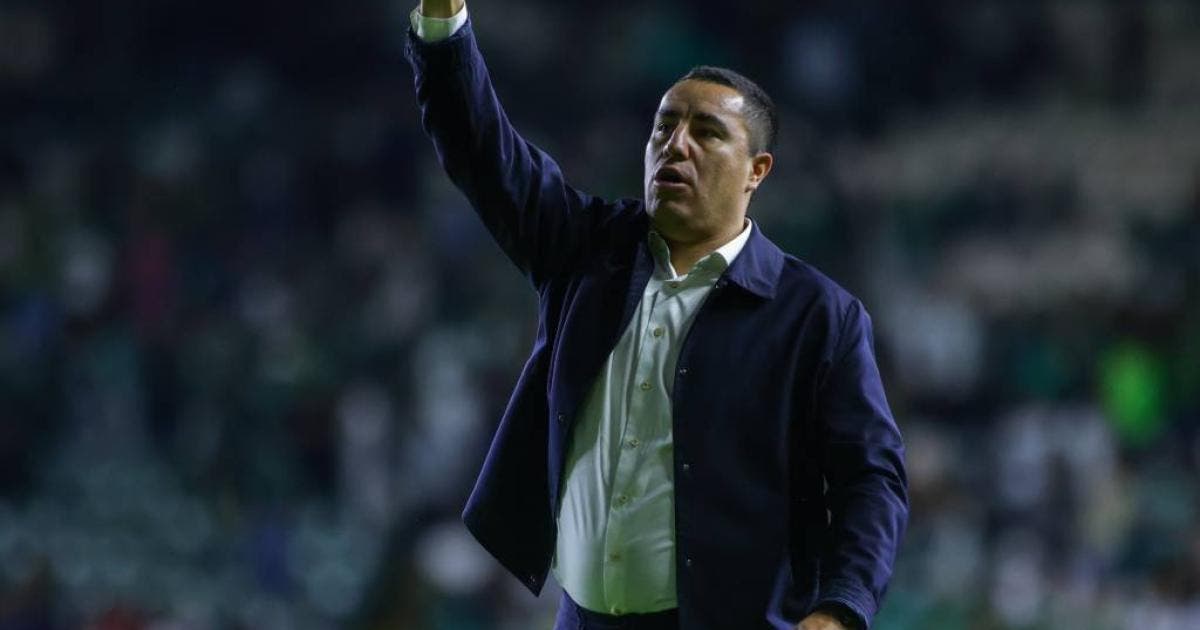 Efraín Juárez minimiza la presión en Pumas: 'Presión es estar en Gaza'