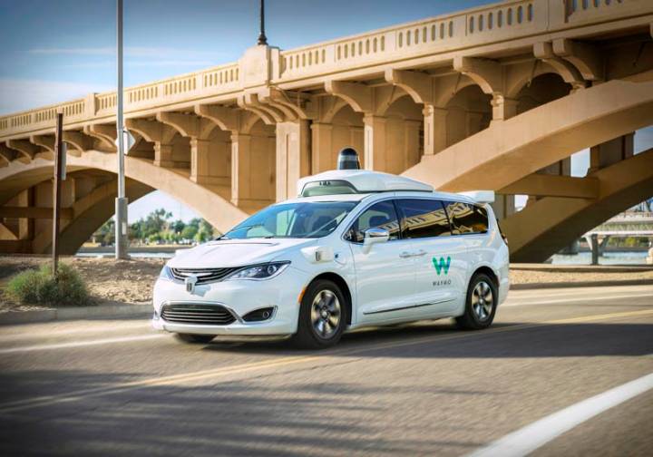 EE.UU. investiga porqué un vehículo autónomo de Waymo no respetó una señal de pare