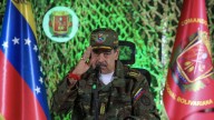 Venezuela anuncia despliegue militar en principal aeropuerto y en el Caribe