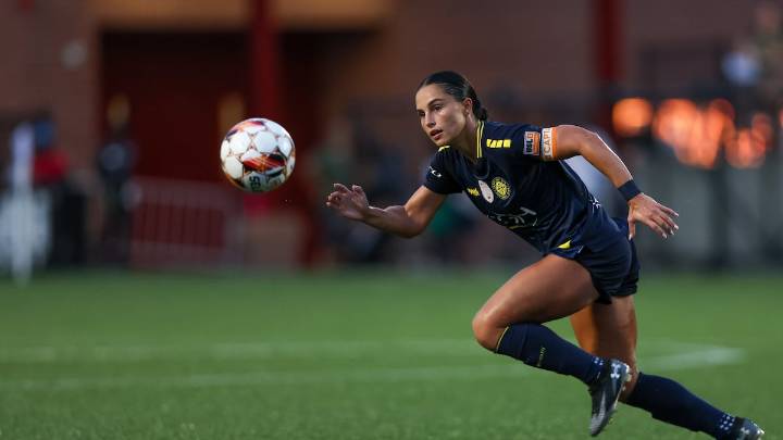 Sun captain Jordyn Listro crossed borders to fulfill her soccer dreams