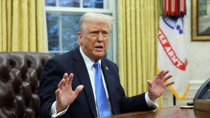 Trump says he authorized CIA covert ops in Venezuela, raising pressure on Maduro govt