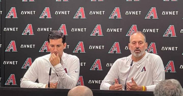 Safe! Diamondbacks bring back Lovullo, reflect on highs and lows of 2