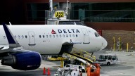 Flight to Utah forced to return over passenger's spoiled food