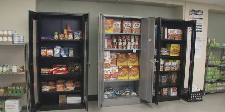 Cedar Rapids School District’s food pantries help students that could lose SNAP benefits
