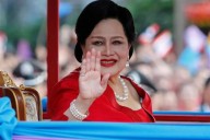 Muere la reina madre Sirikit de Tailandia a los 93 años