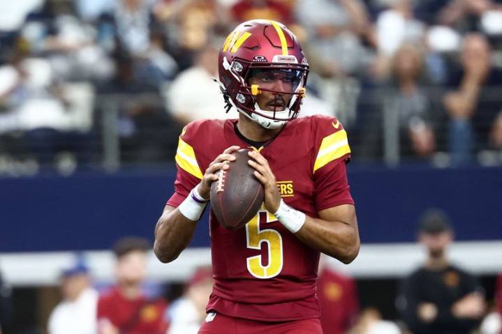 Commanders QB Jayden Daniels (hamstring) questionable to return vs. Cowboys