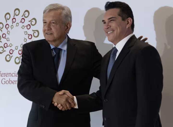 No solo Peña: el otro pacto de AMLO con el PRI