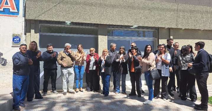 CALF inauguró una nueva sala velatoria en el barrio Valentina Sur de Neuquén