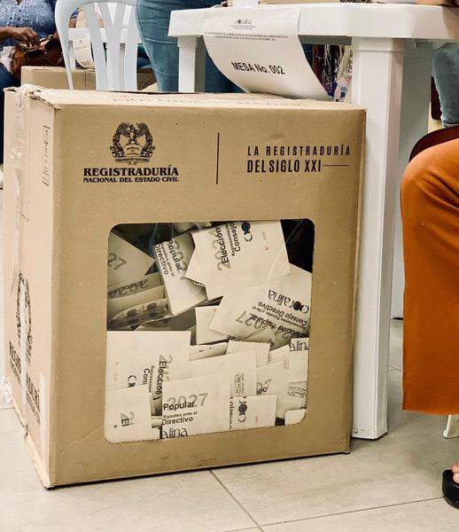 Jóvenes del Archipiélago ejercen sus derechos democráticos de la mano del Partido Liberal y el liderazgo de la representante Elizabeth Jay