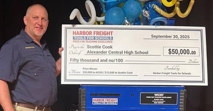 Taylorsville agricultural teacher wins $50,000 prize for teaching excellence