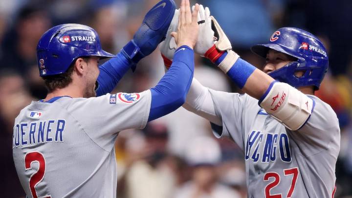 Cubs, Brewers make history in Game 2 of NLDS