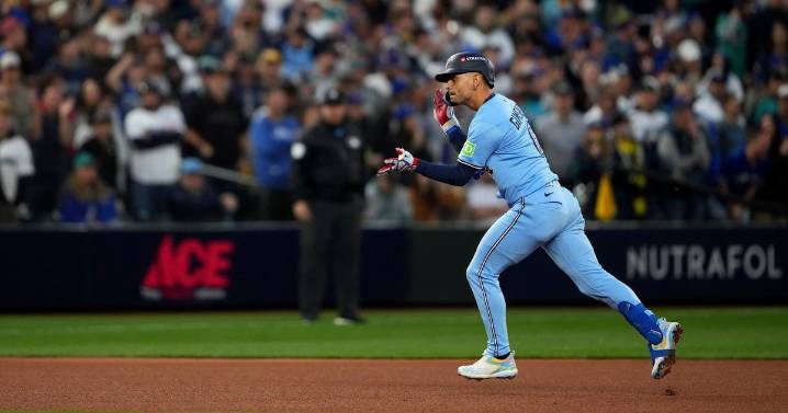 ALCS: Gimenez, Toronto Blue Jays topple Seattle Mariners 8