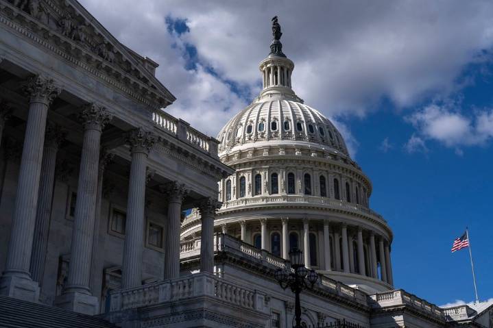 Government shutdown enters fifth day as Democrats and Republicans remain at an impasse