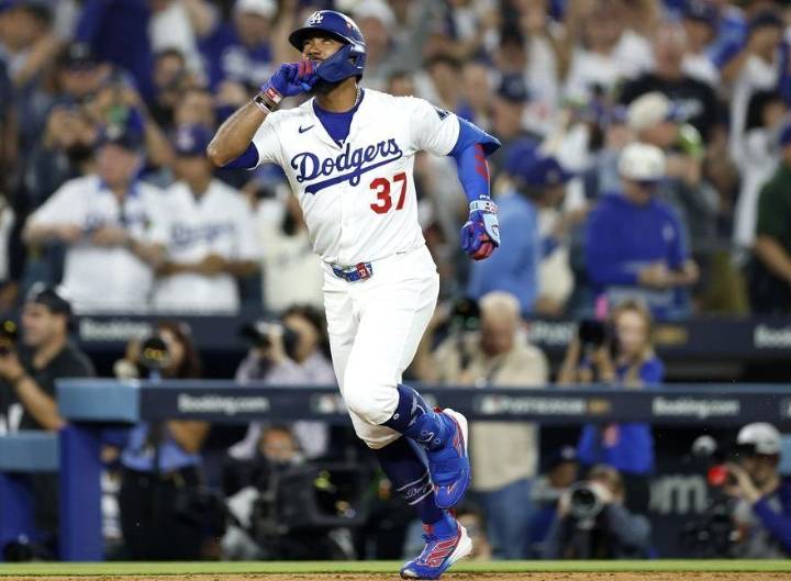 Ohtani, Hernandez power Dodgers past Reds in Wild Card Series opener