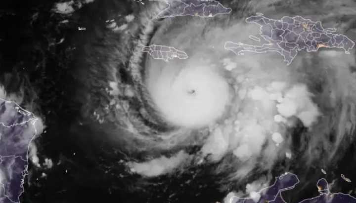 Cuba pone en alerta a 650.000 personas por huracán Melissa