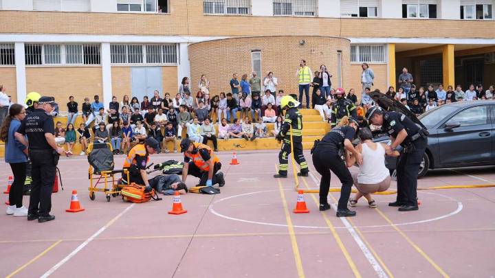 Charlas de Policía Local, Bomberos y Protección Civil para prevenir accidentes con patinetes