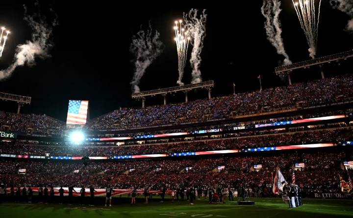 Who’s singing the national anthem in London before the Jets vs Broncos Week 6 game?