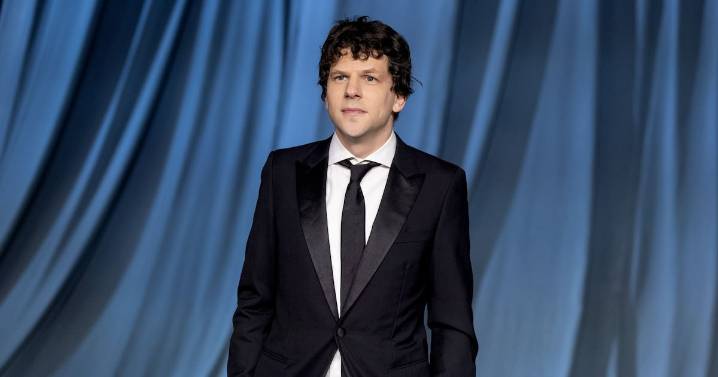 Jesse Eisenberg is ‘excited’ to be donating one of his kidneys to a stranger