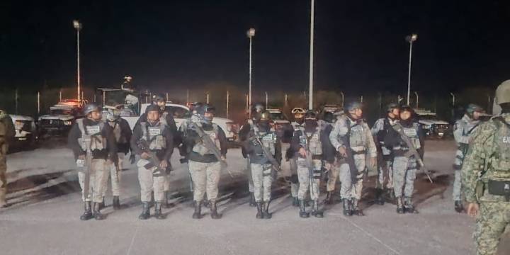 Decomisan armas blancas y drogas tras cateo sorpresa en el Centro Penitenciario Varonil de Tanivet en Oaxaca