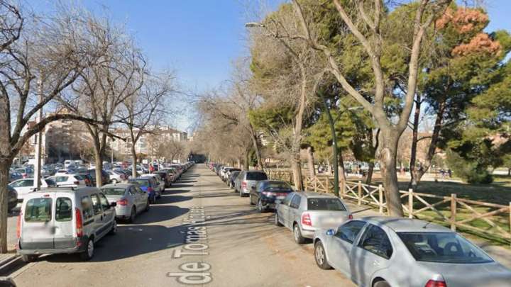 Roban gasolina de un coche en Zaragoza y alegan que necesitaban viajar a Francia