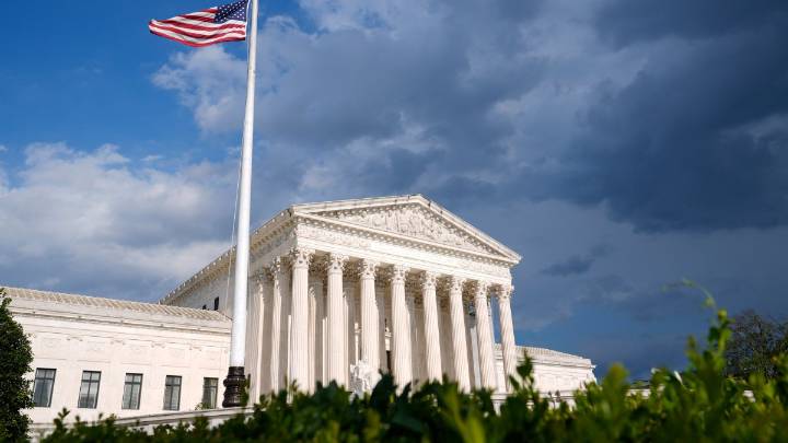Supreme Court to evaluate Trump’s claims of presidential power