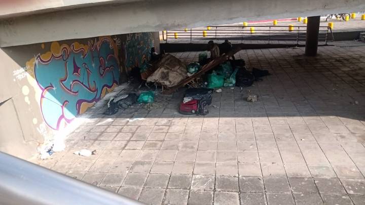 El País Denuncia: “Le pedimos a la Alcaldía que venga”: Habitantes del barrio Miraflores, desesperados por la presencia de habitantes de calle en inmediaciones de Jovita.
