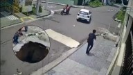 ‘Se lo tragó la tierra’: se hace viral el video donde un joven cayó en un cráter en cuestión de segundos