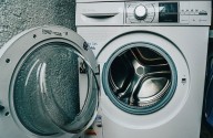 Este hábito obsoleto al lavar la ropa hace que tu factura de electricidad se dispare en otoño: corrígelo y ahorra hasta 200 dólares