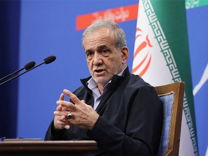 US sanctions 8 Indians over oil trade with Iran