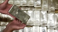 Premium for Indian silver ETFs surges on global physical shortage