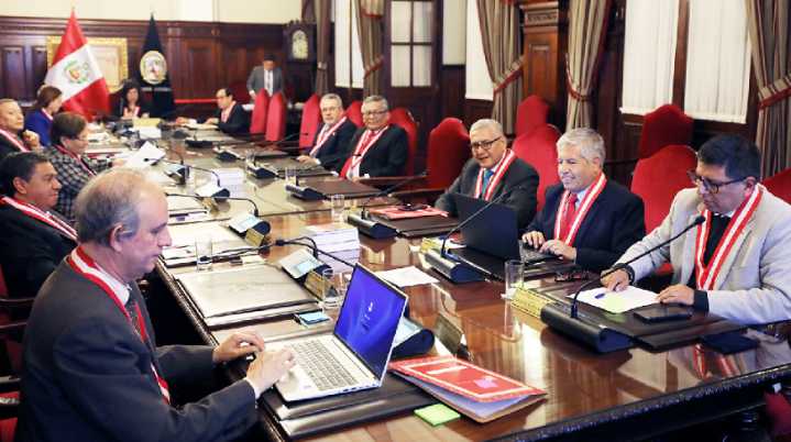 La Corte Suprema llama a respetar la separación de poderes y advierte sobre riesgos autoritarios