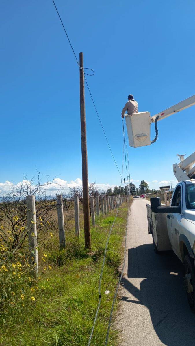 Gobierno de la Capital repara luminarias en Capulines e instala nuevo reflector en la Satélite