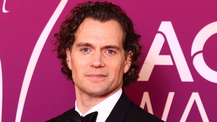 Henry Cavill reveals leg injury and ripped physique as he trains for Highlander reboot