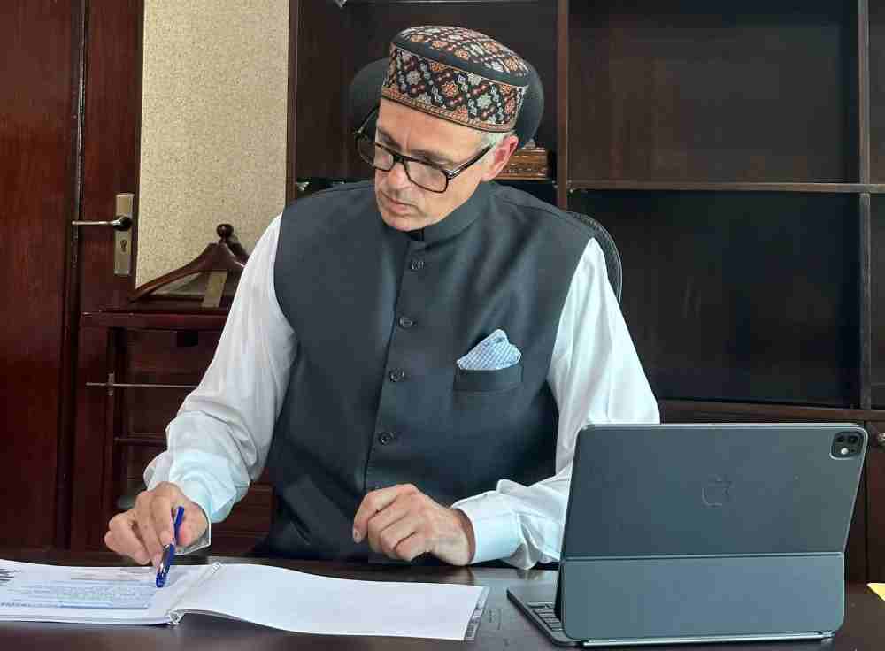 CM Omar Inaugurates Rs 5.25 Crore Development Projects in Baramulla