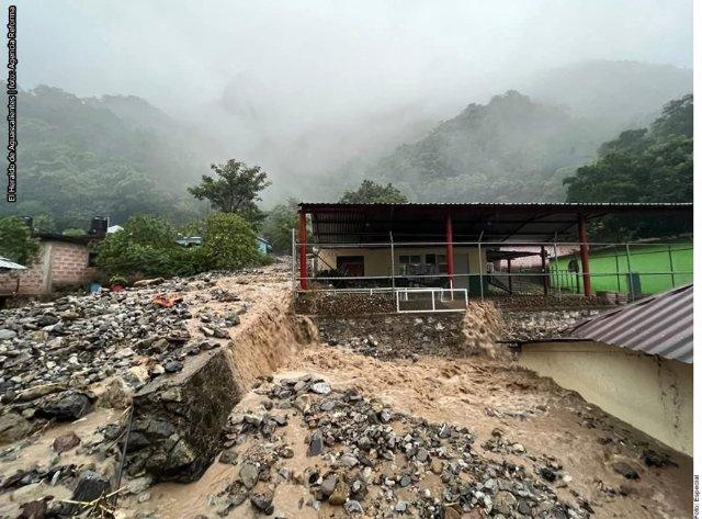 Estiman 100 mil viviendas afectadas por lluvias