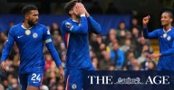 Sunderland stun Chelsea; Man United make it three in a row; Newcastle snatch late win