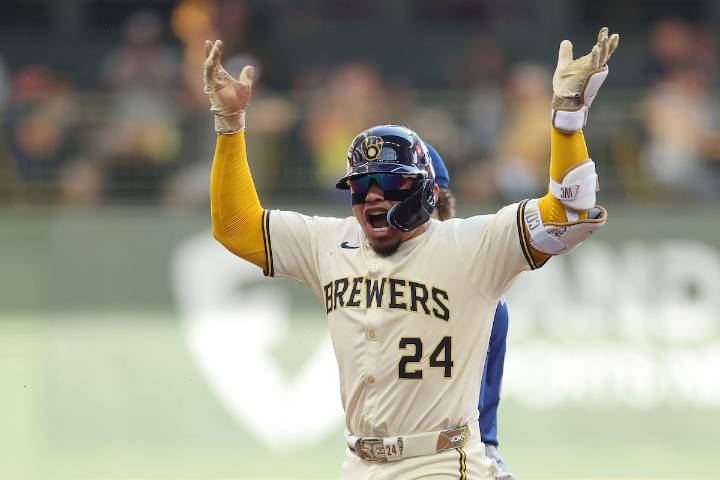 MLB playoffs today: Brewers win 9-3 against Cubs in NLDS opener