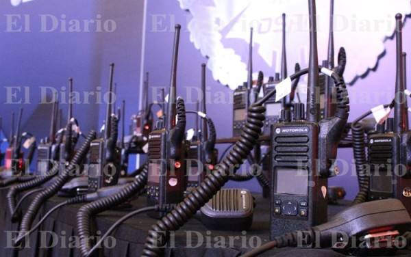 Refuerzan comunicación de la DSPM con 438 nuevos radios