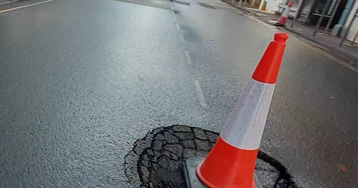 Gridlock in Devon town sparks police plea