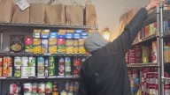 Millions of Illinois families prepare to lose SNAP benefits amid government shutdown
