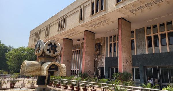 Financially self-sufficient spouse not eligible to receive alimony: Delhi High Court