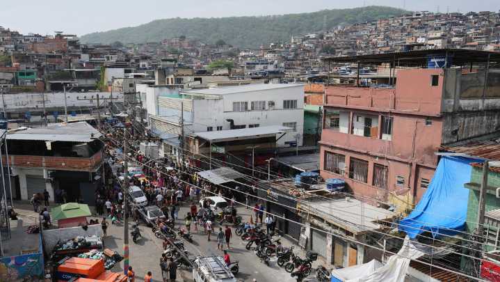 Los tribunales del Comando Vermelho: Torturas, castigos y desapariciones en las favelas de Río