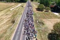 Video de drone muestra la impresionante columna de la Peregrinación de los Pueblos