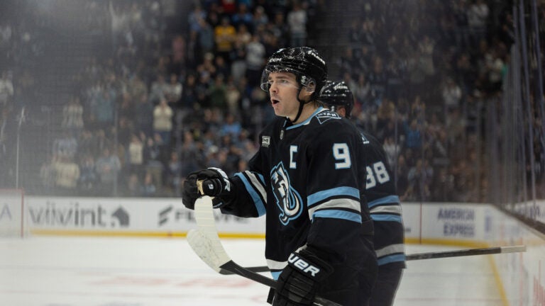Bruins lose 4th straight, fall to Mammoth 3