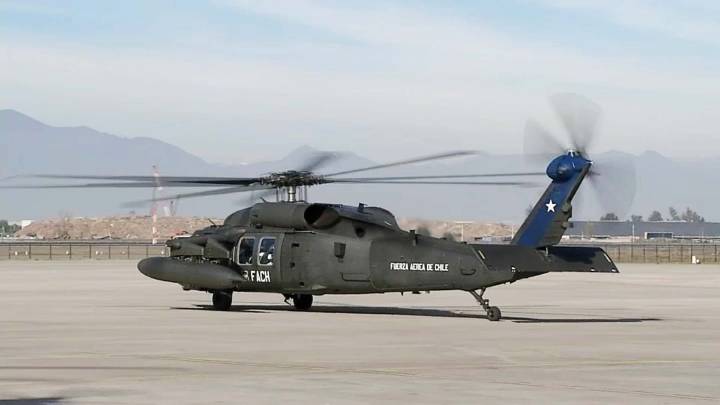 Habrían detectado señal de helicóptero desaparecido de la FACh: Clima complica búsqueda de los tripulantes
