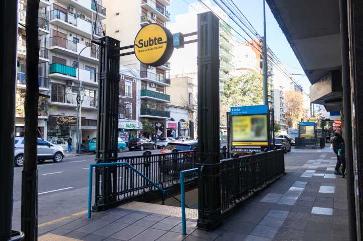Subte: el lunes cierra la estación Loria por obras de renovación