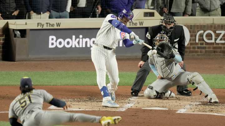 Best photos from Brewers-Cubs in Game 4 of playoff series