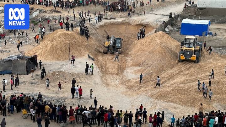 Benjamin Netanyahu orders Israeli military to make 'powerful' strikes in Gaza