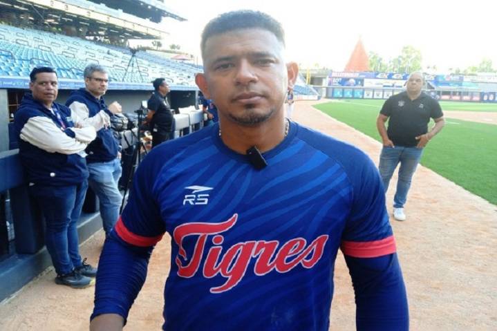 Eduardo Escobar: en Tigres estamos haciendo las pequeñas cosas