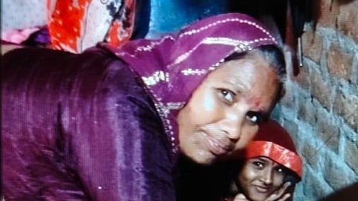 Indore News: Elderly Woman Dies After Falling From Moving Bike